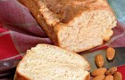Ванильно-миндальный хлеб в хлебопечке