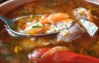 Суп из свинины с алычой в скороварке
